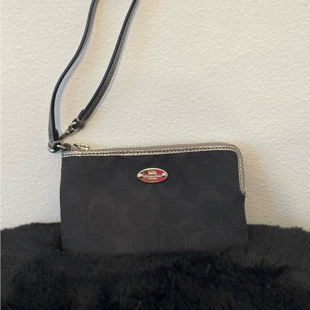 Coach Signature logo Wristlet